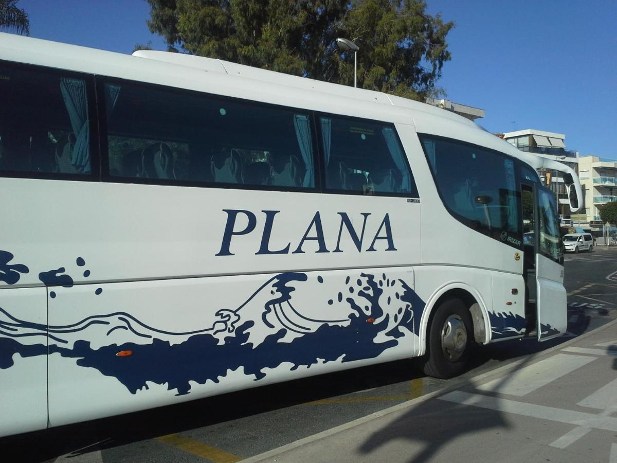 50 M De La Plage! Proche Du Centre Ville! Piscine! Vue Sur Mer Et Montagnes! Wifi! 2 Velos A Disposition! Камбрильс Экстерьер фото