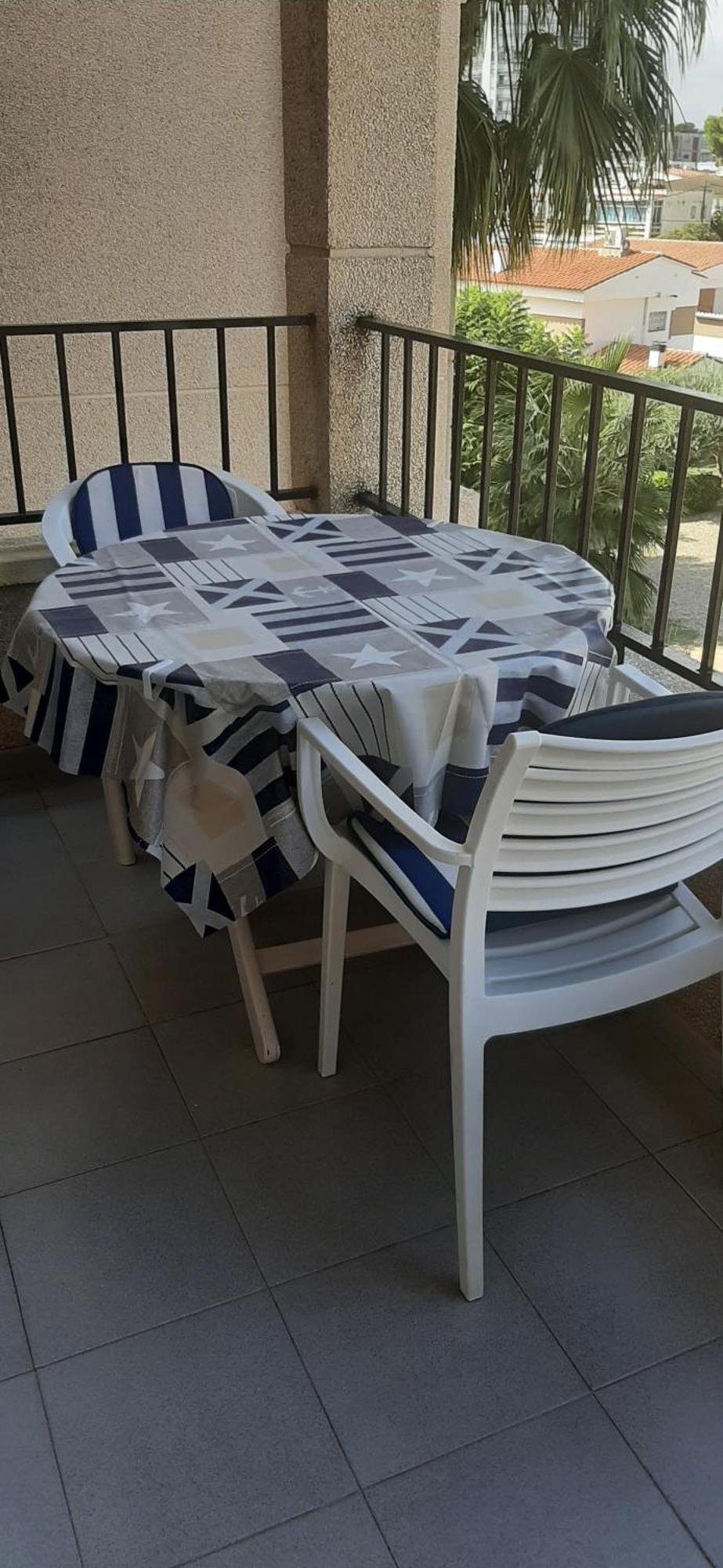 50 M De La Plage! Proche Du Centre Ville! Piscine! Vue Sur Mer Et Montagnes! Wifi! 2 Velos A Disposition! Камбрильс Экстерьер фото