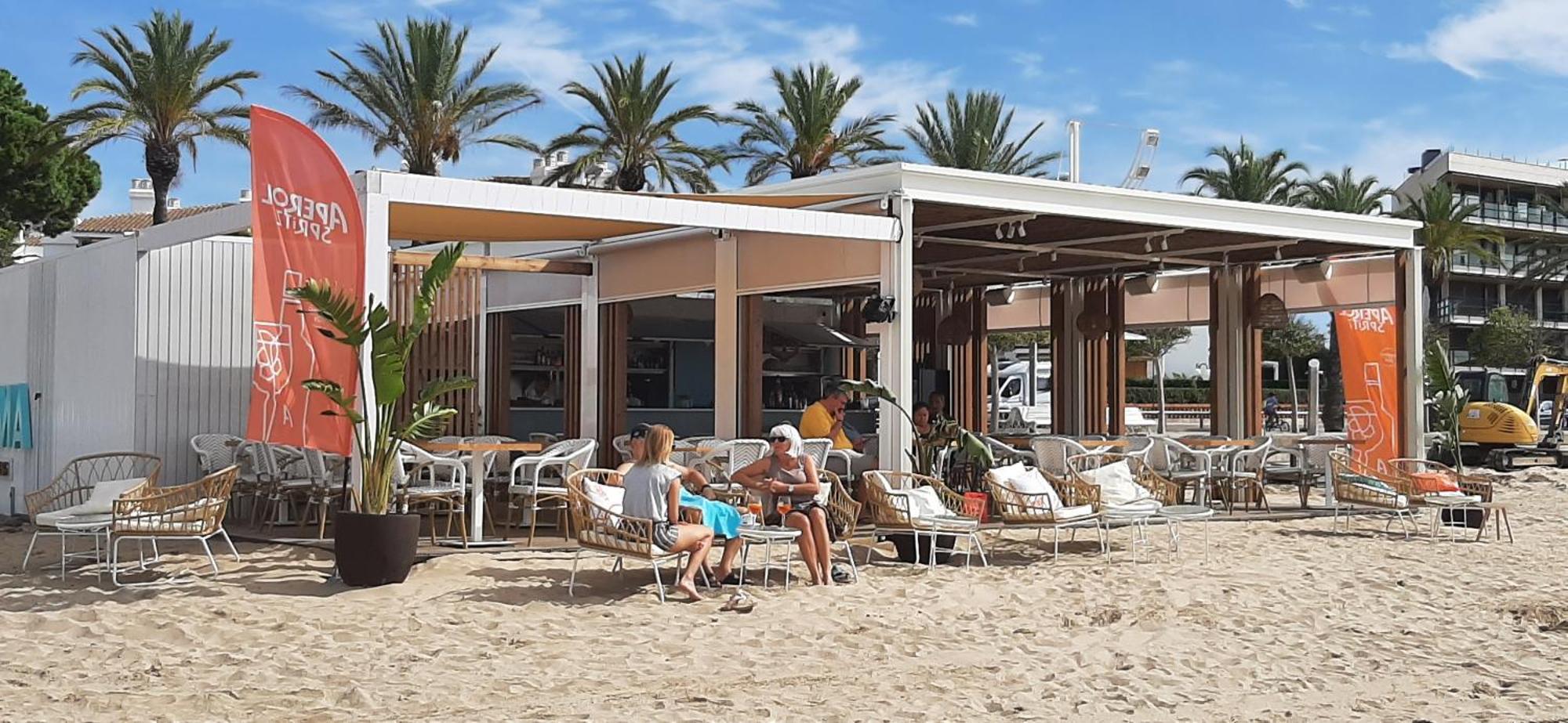 50 M De La Plage! Proche Du Centre Ville! Piscine! Vue Sur Mer Et Montagnes! Wifi! 2 Velos A Disposition! Камбрильс Экстерьер фото
